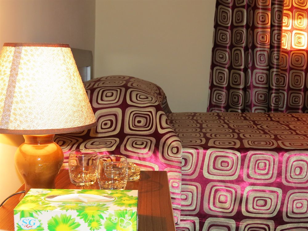 Rohat Hotel Chilonzor ทาชเคนต์ ภายนอก รูปภาพ