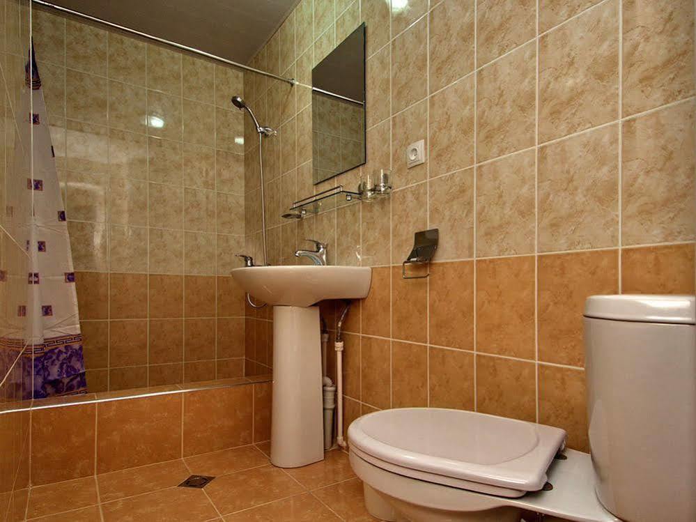 Rohat Hotel Chilonzor ทาชเคนต์ ภายนอก รูปภาพ